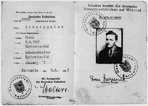 Ausweis eines Angehörigen der Deutschen Volksliste